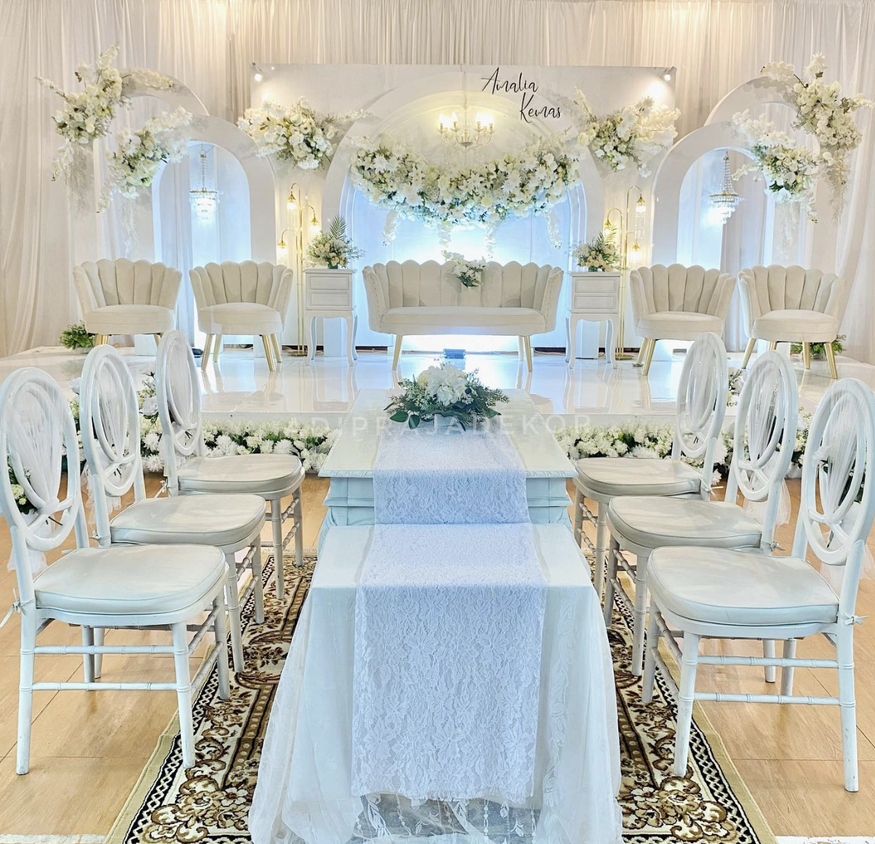 Wedding Platinum All-white